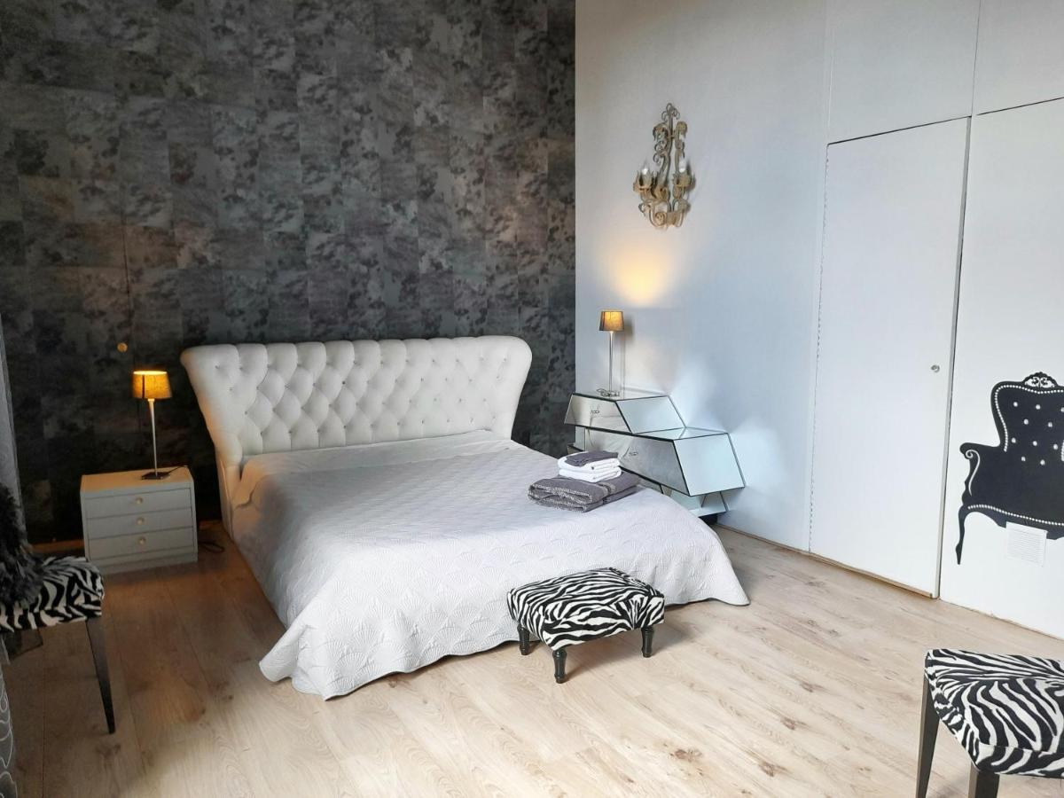 Pied A Terre De Charme Apartment Алби Екстериор снимка